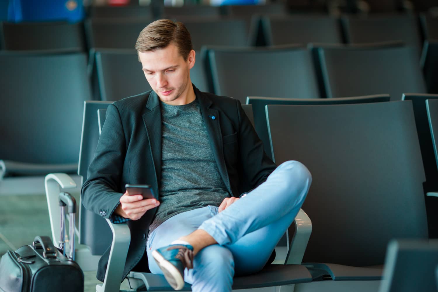 How to Avoid Travel Scams Abroad and Stay Safe